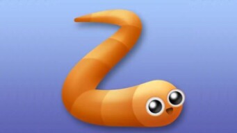 Playing Slither.io Attempting To Reach #1