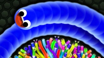 Slither.io - ONE MAJESTIC SNAKE Vs. 1000 MEGA SNAKES! BEST MOMENTS In Slither.io