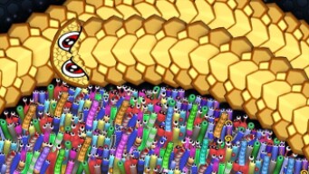 LEGENDARY KING vs SMALL SNAKES in NEW .iO GAME *Better Than Slither.io?* LITTLEBIGSNAKE.IO GAMEPLAY