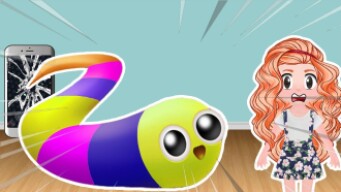 Aninha JOGA SLITHER IO e tem uma surpresa!