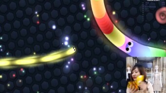 Slither.io - HOW TO PLAY AND BECOME THE BIGGEST WORM | GAMEPLAY 2019