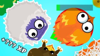 Small Pros steal XP from Giant Loody in MOPE.IO