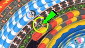 Wormate.io Hacker Pro Worm Vs Trolling Giant Worms Pro Never Mess Ever \Best Wormateio Epic Gameplay