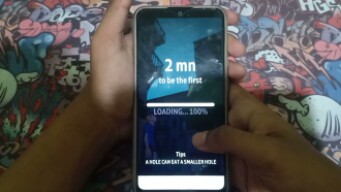 GAMEPLAY IT AND REVIEW IT : HOLE.IO - TERBAIK GAMING PLAYSTORE 2022